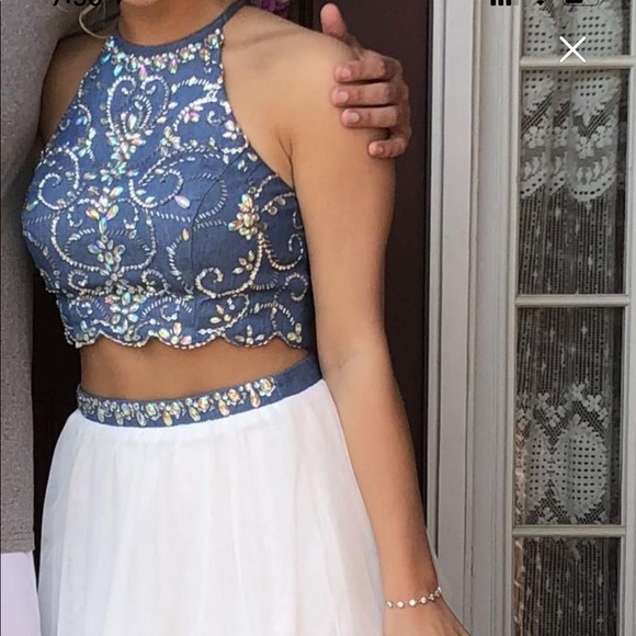 Dresses & Skirts - Prom Dress size 5
